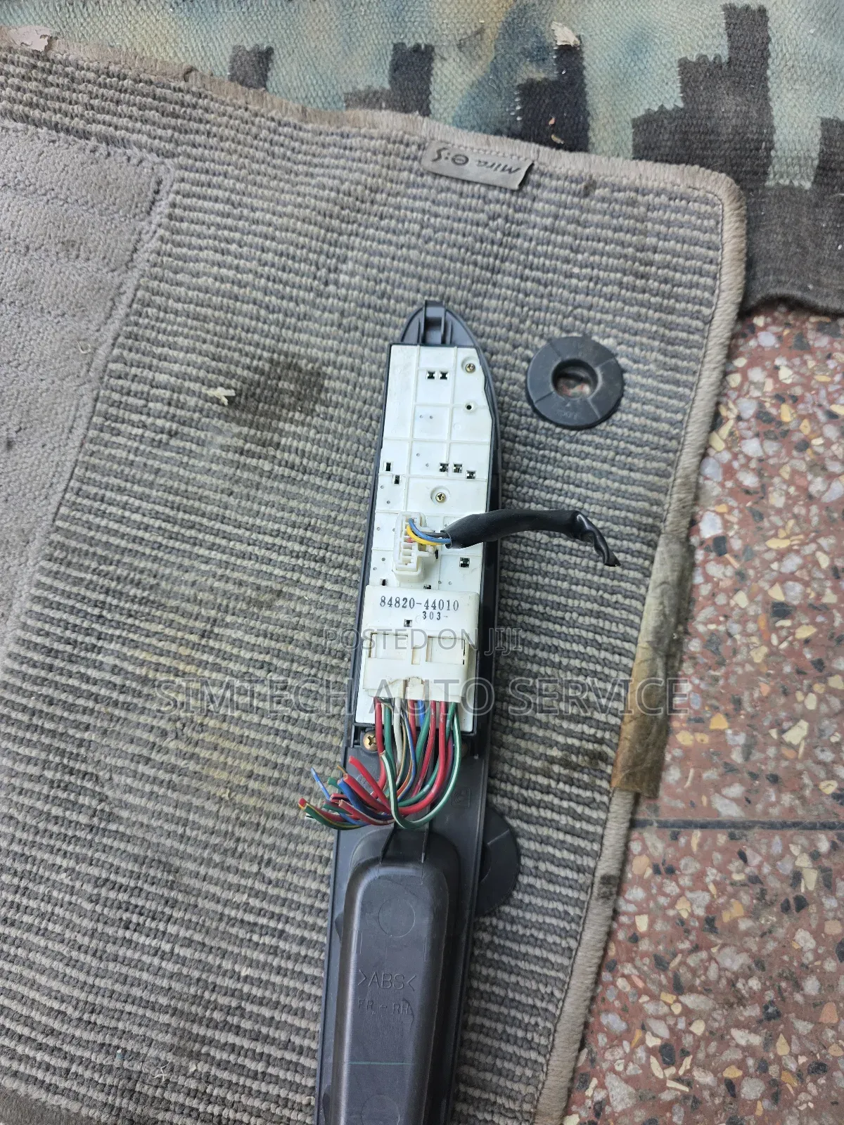 Toyota Gaia Main Window Switch