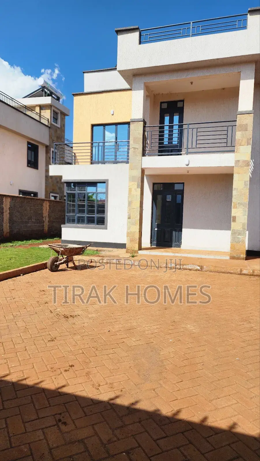 4bdrm Maisonette in Court B, Kenyatta Road / Theta for rent