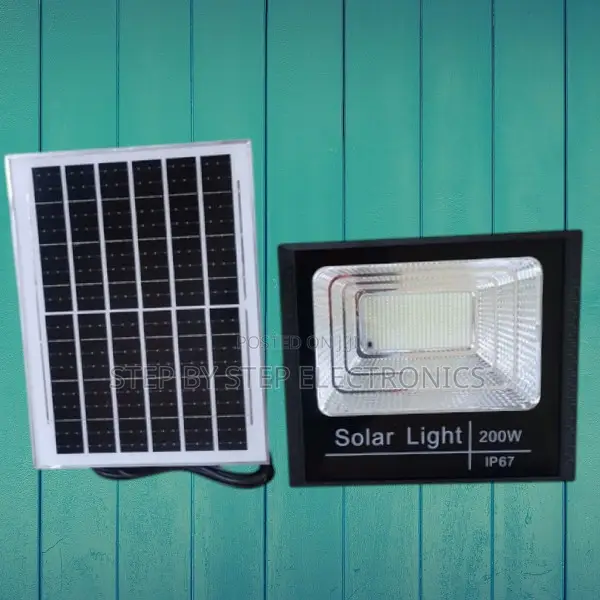 Ip67 Waterproof 200w Solar Flood Light Rustproof and Maintenance-Free