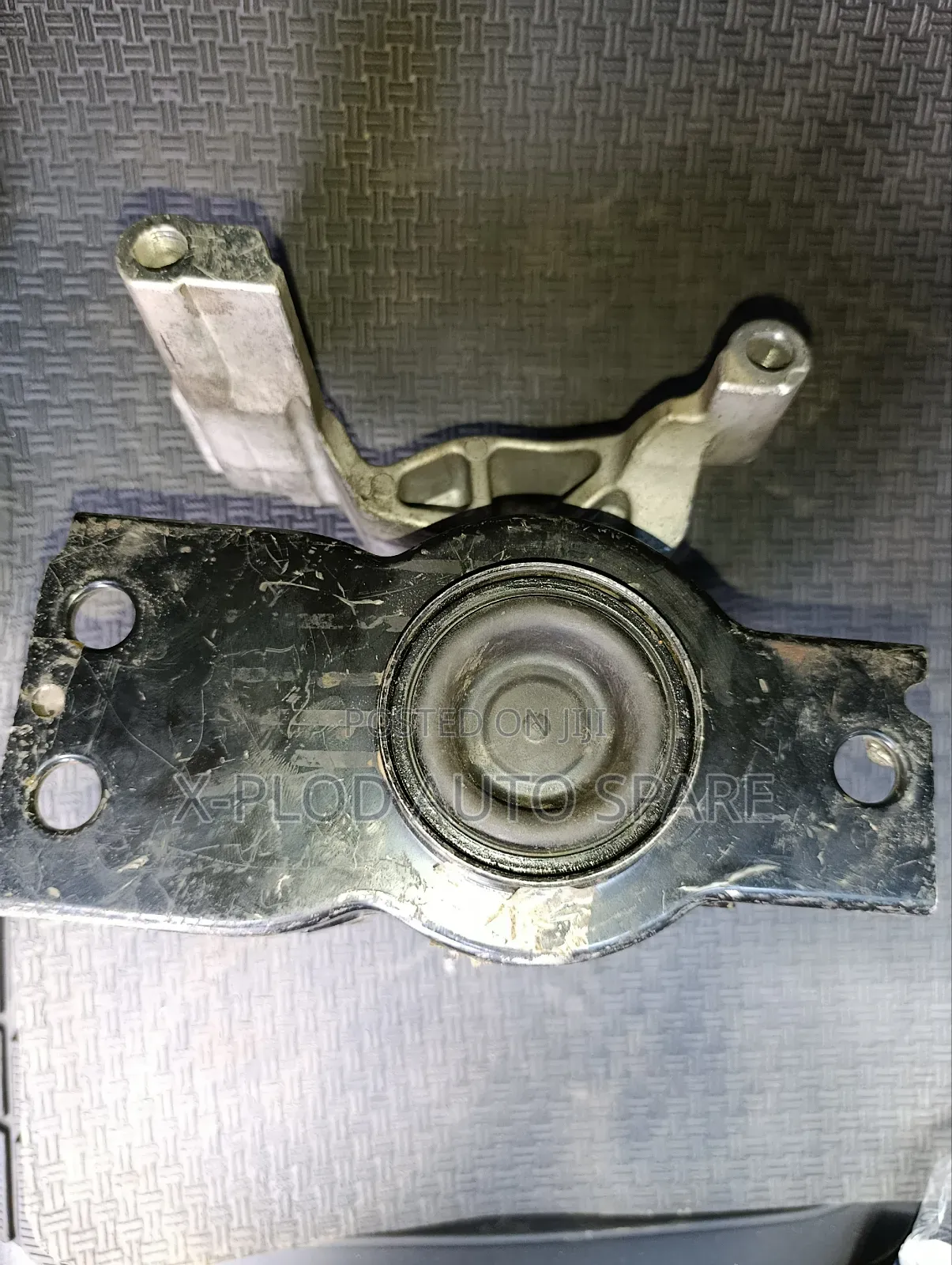 Nissan (Extrail, Dualis, Serena)-Mr20 Engine Mounting