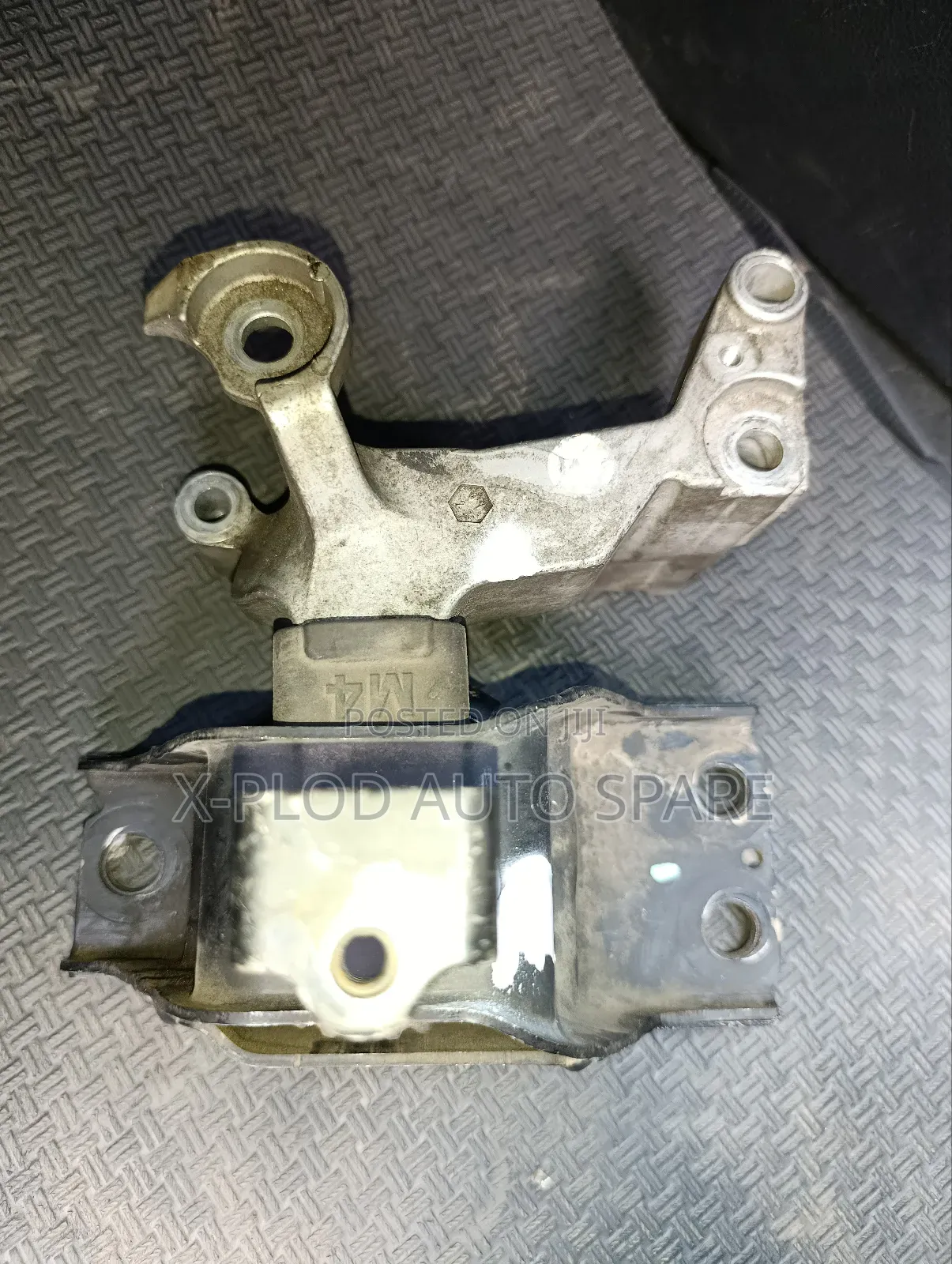Nissan (Extrail, Dualis, Serena)-Mr20 Engine Mounting