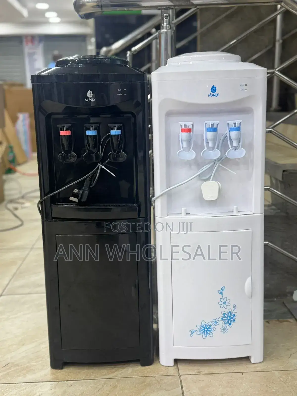 Black/ White 3 Taps Nunix Water Dispenser