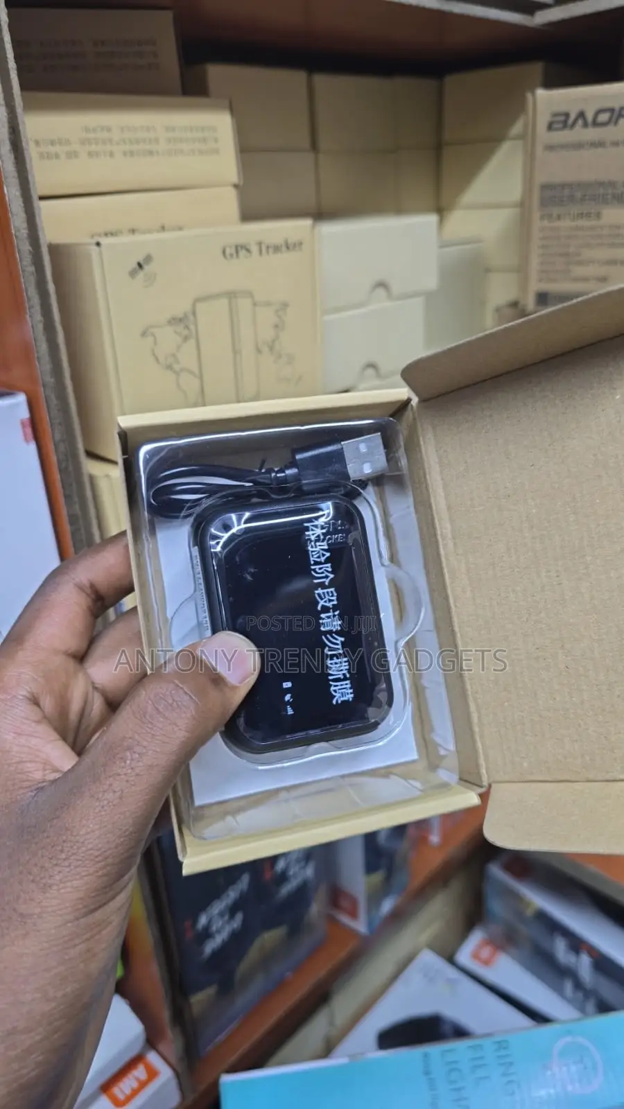 P8-w 4g Mini Gps Tracker For Vehicles, Bikes & Assets