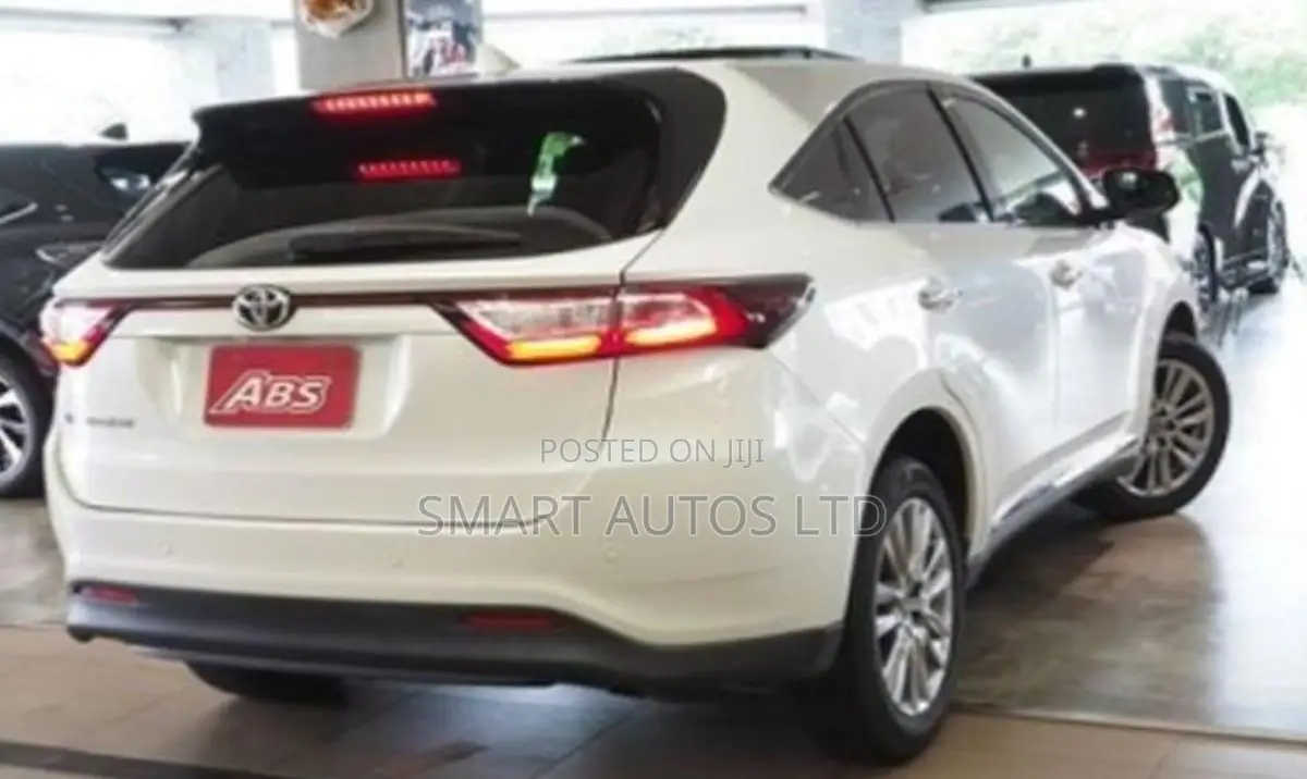 Toyota Harrier 2.0 2019 Pearl
