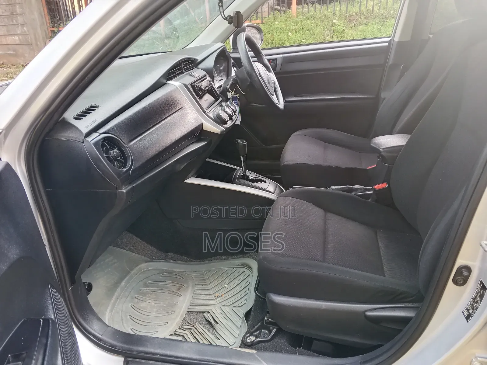 Toyota Corolla Fielder 2015 Silver