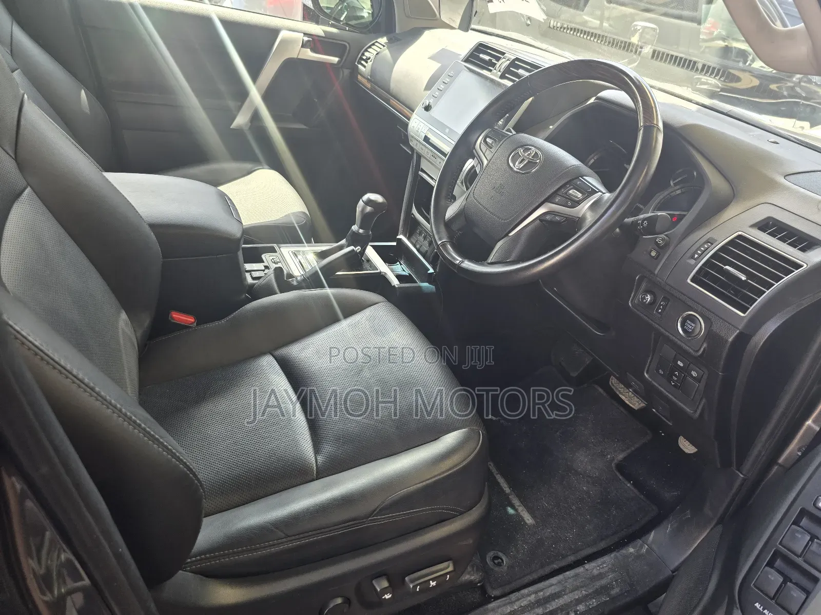 Toyota Land Cruiser Prado 2022 Gray