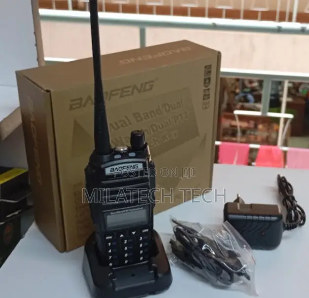 Baofeng Uv-82 Walkie Talkie Radio Call Rechaergable Uv82 Baofeng