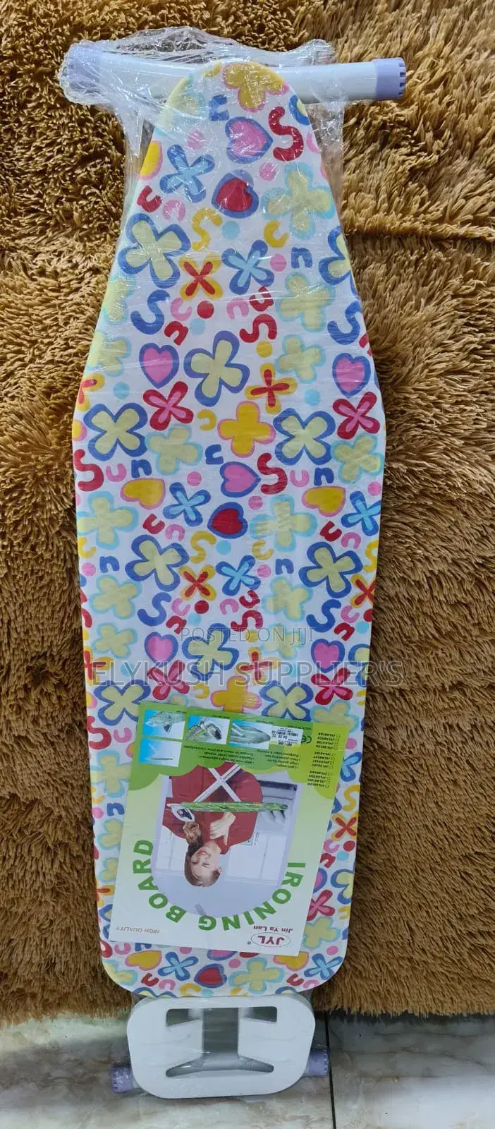 Metallic Ironing Board
Size Length 160cm, Width 53cm, Height 74c
