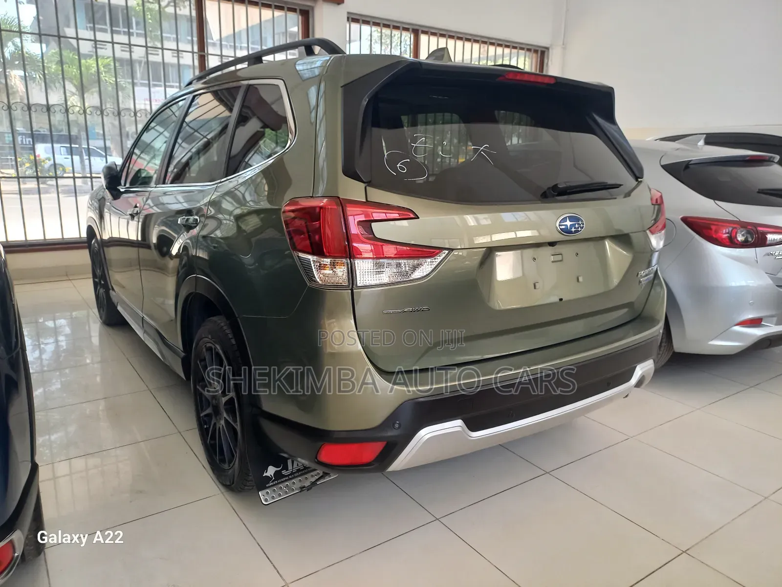Subaru Forester Premium AWD 2019 Green