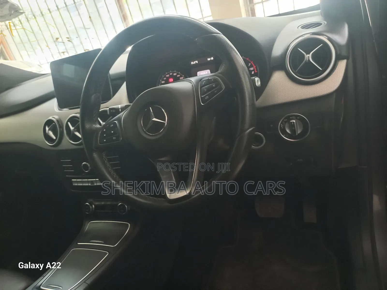 Mercedes-Benz B-Class B180 Petrol 2018 Gray