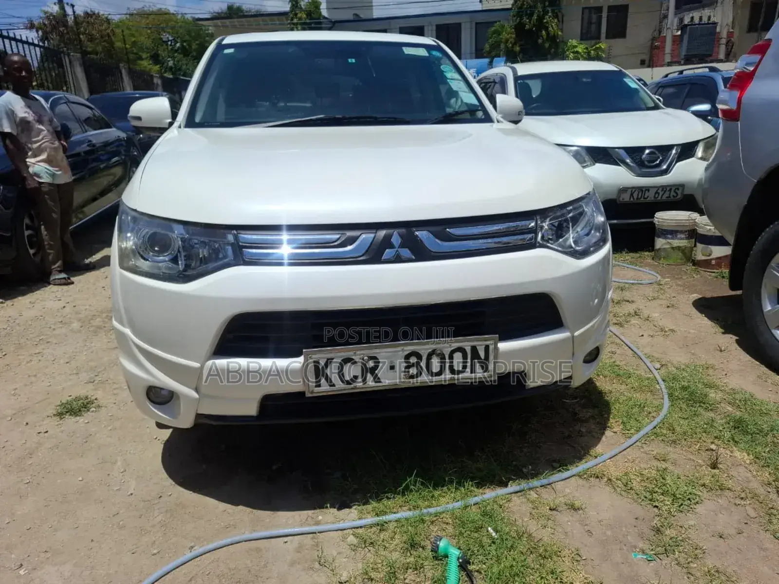 Mitsubishi Outlander SE (AWC) 2013 White