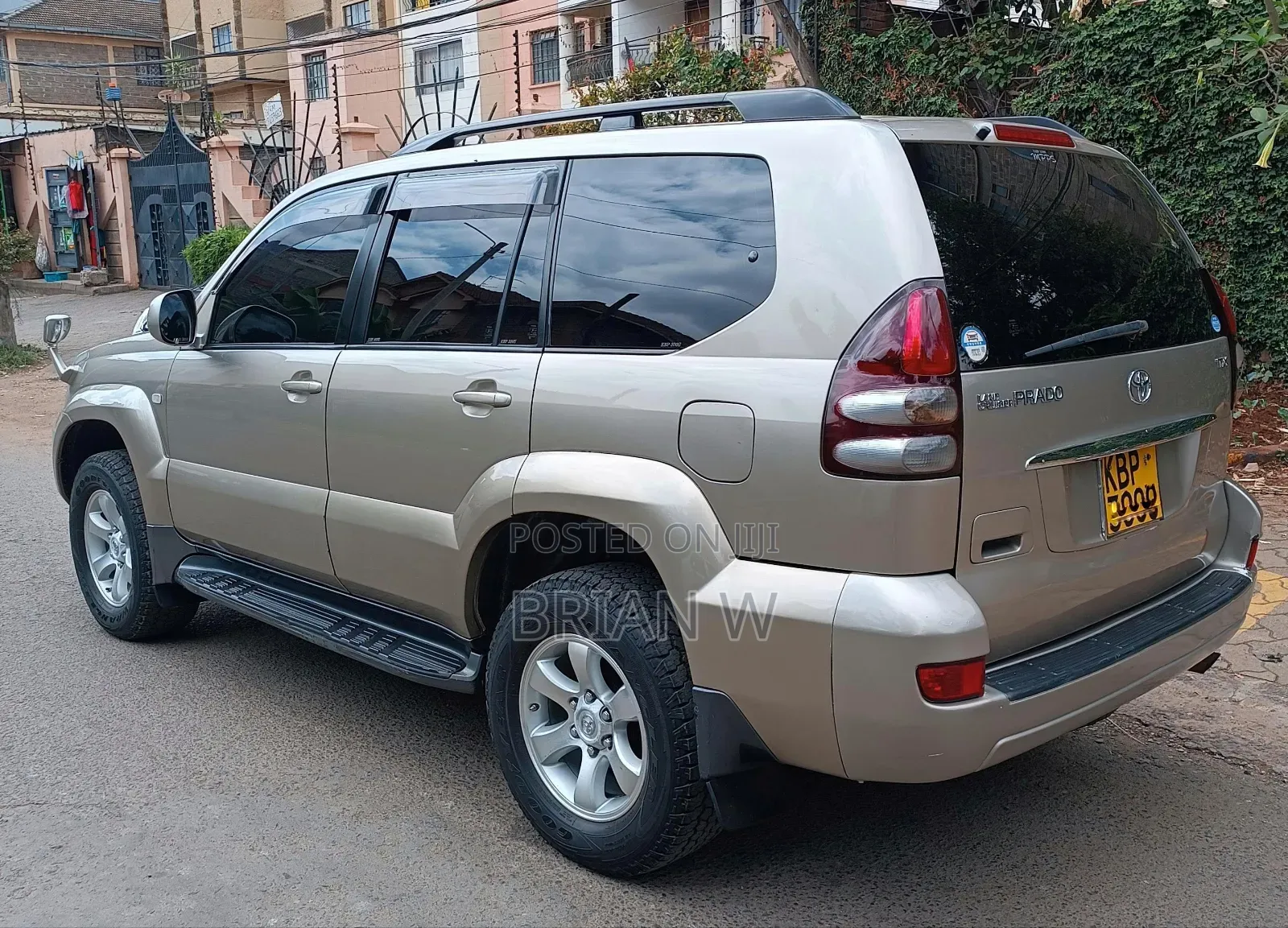 Toyota Land Cruiser Prado 2004 Gold