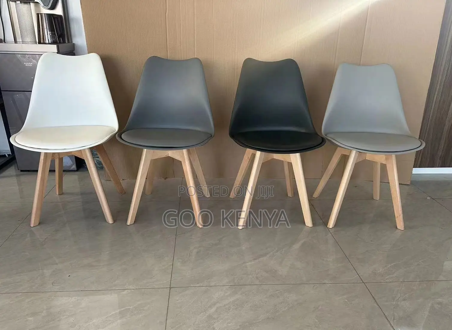 Home Chair; Eames-Style Plastic Lounge Event Chair With Circular Base