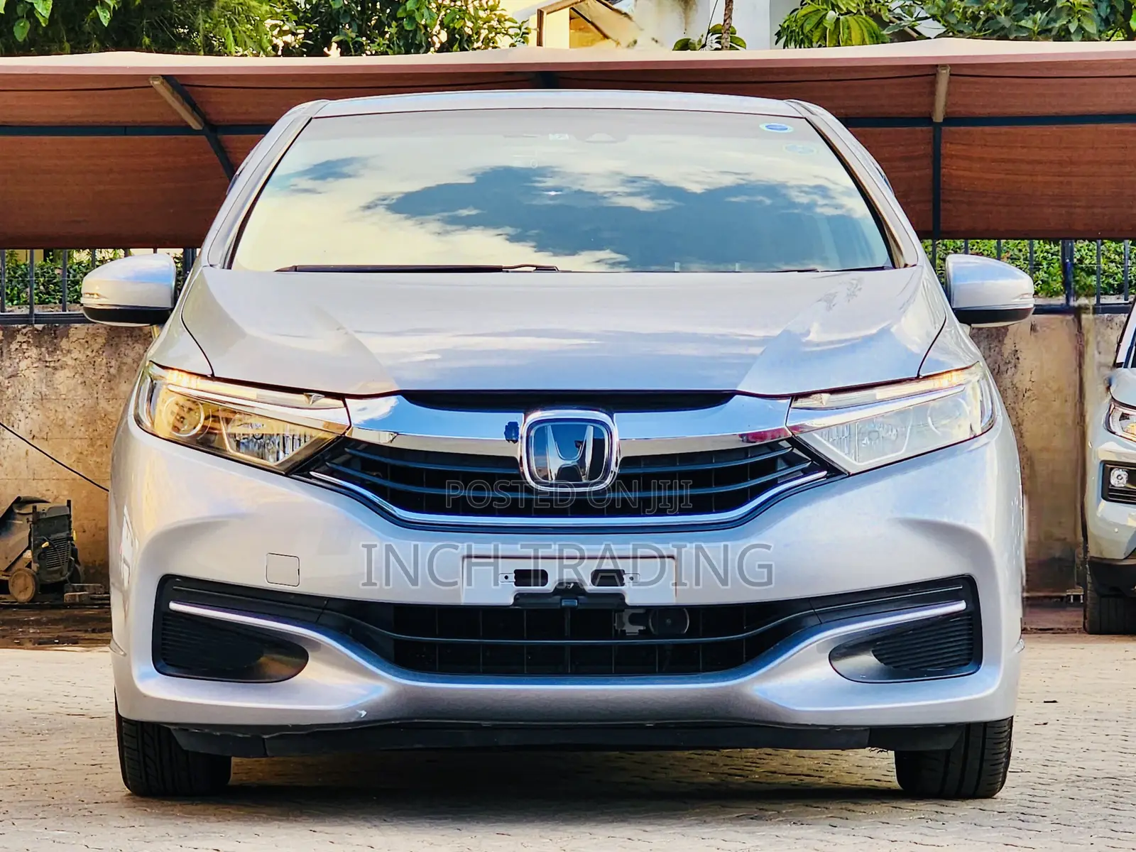 Honda Shuttle 1.5 Hybrid 2WD 2018 Silver