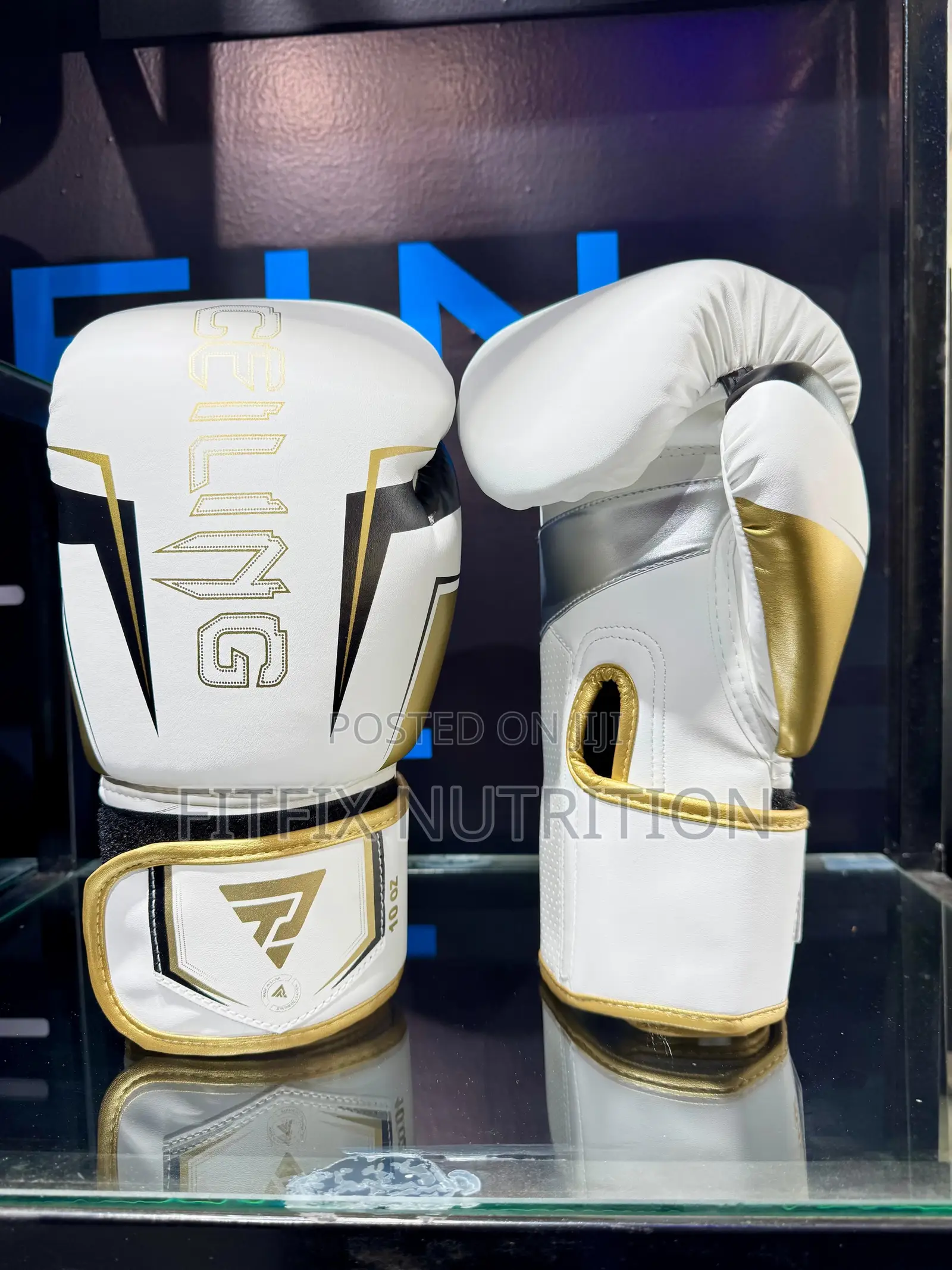 Ceiling/Ztty Quality Boxing Gloves