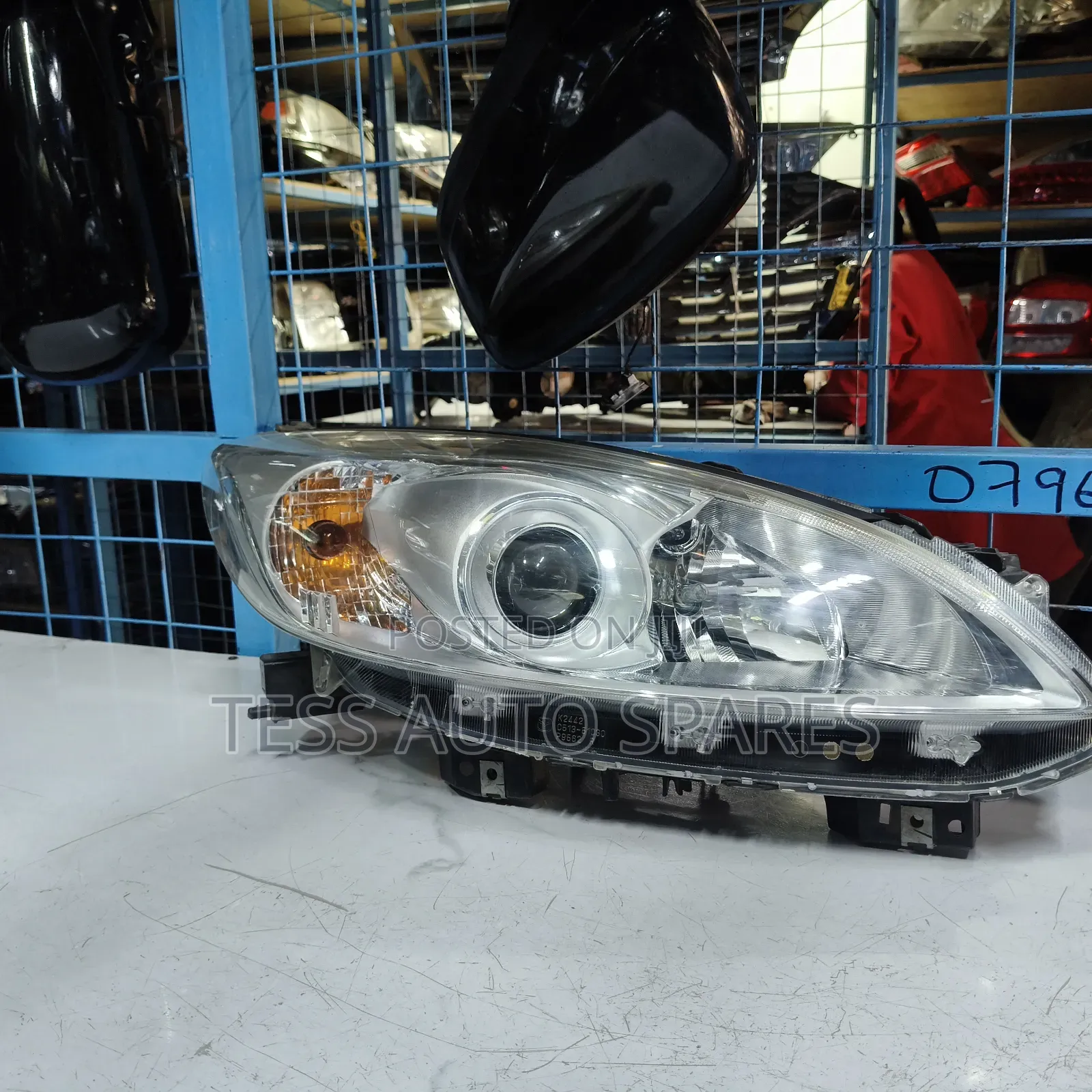 Mazda Premacy Non Xenon Headlight
