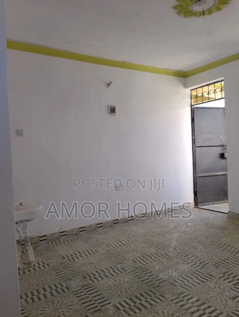 1bdrm Bedsitter in Vikwatani, Utange for rent