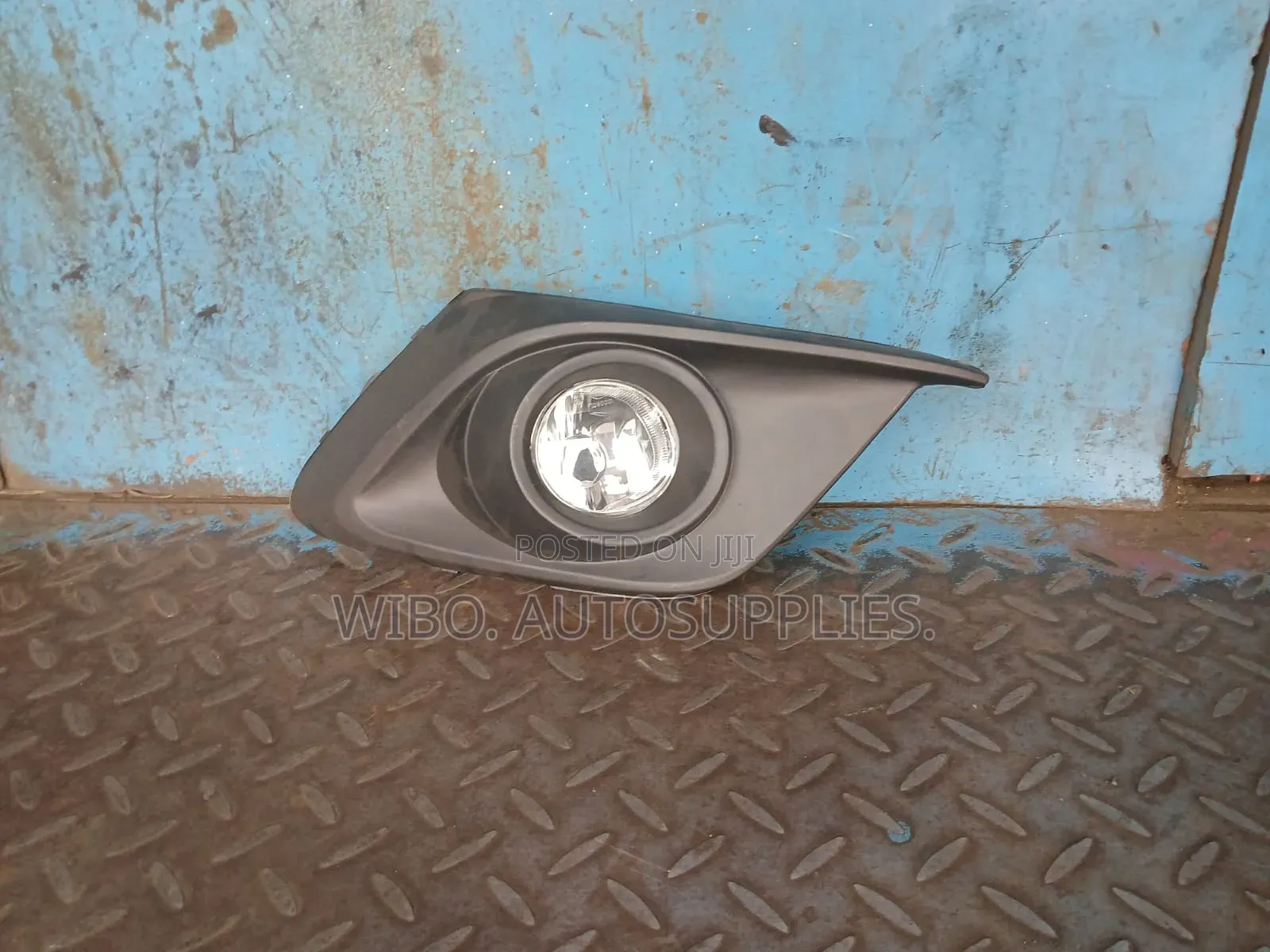 Mazda Axela 2013-2016 Fog Light.