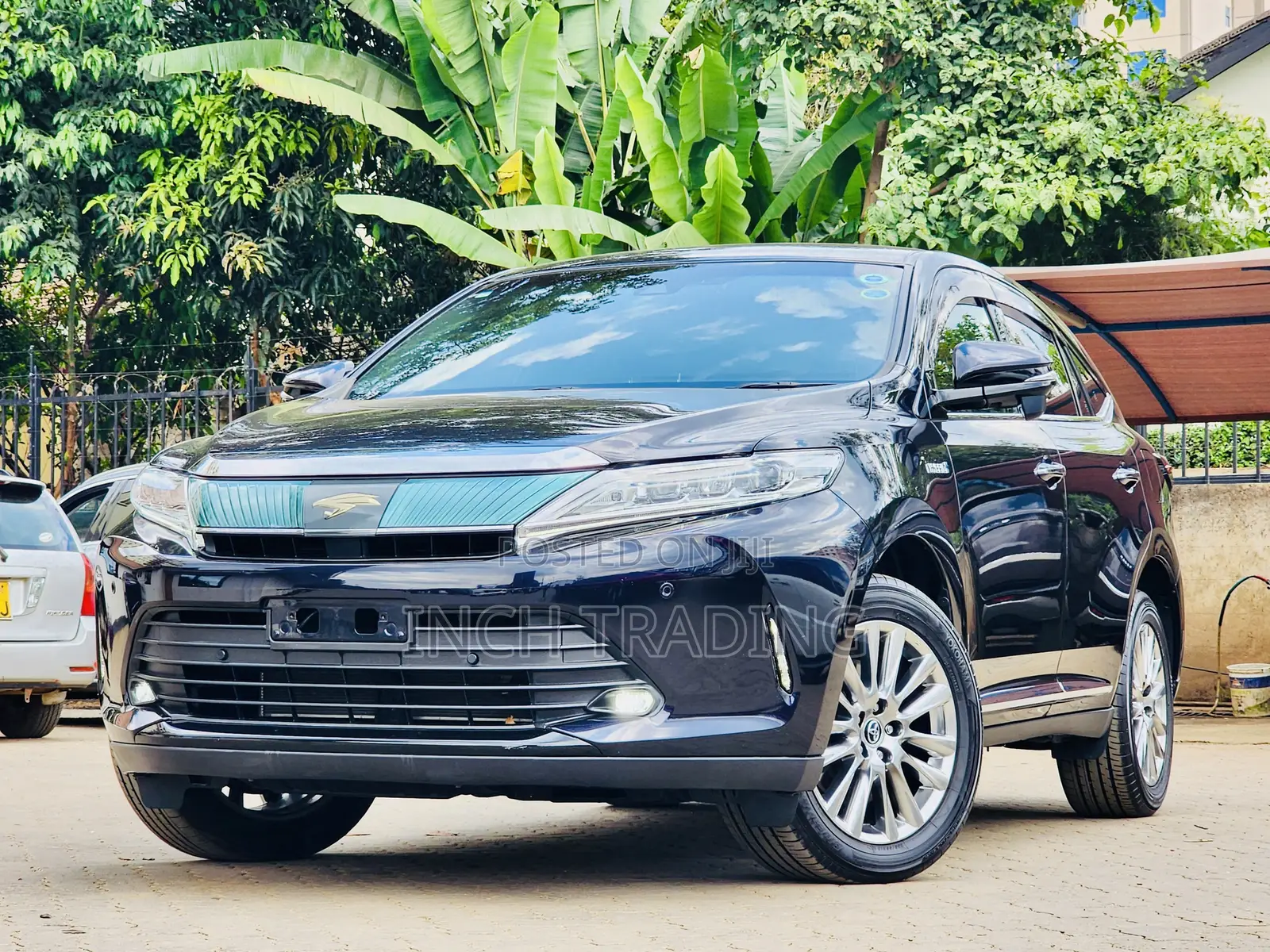 Toyota Harrier 2.5 Hybrid 4WD 2018 Black