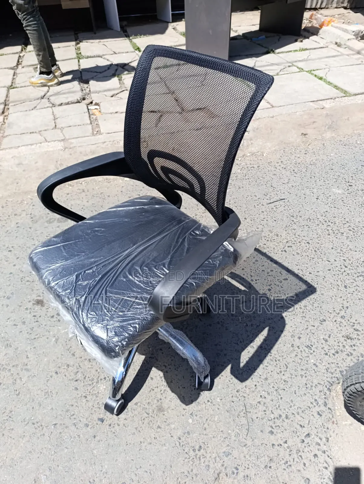 Swivel Orthopedic Mesh Office Chair