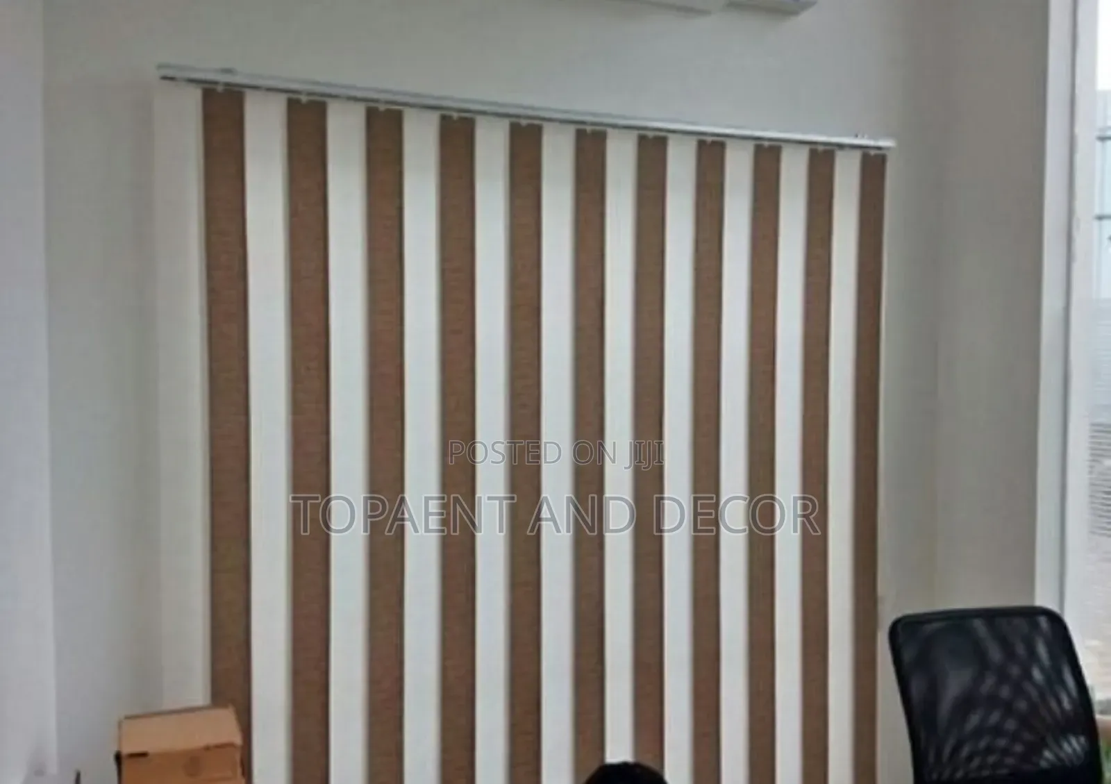 Modern Vertical Window Blinds for Home and Office Decor