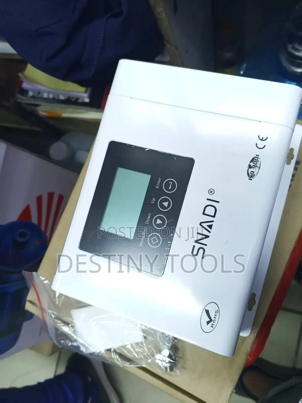 MPPT Solar Charge Controller 30ah/Snadi Charge Controller
