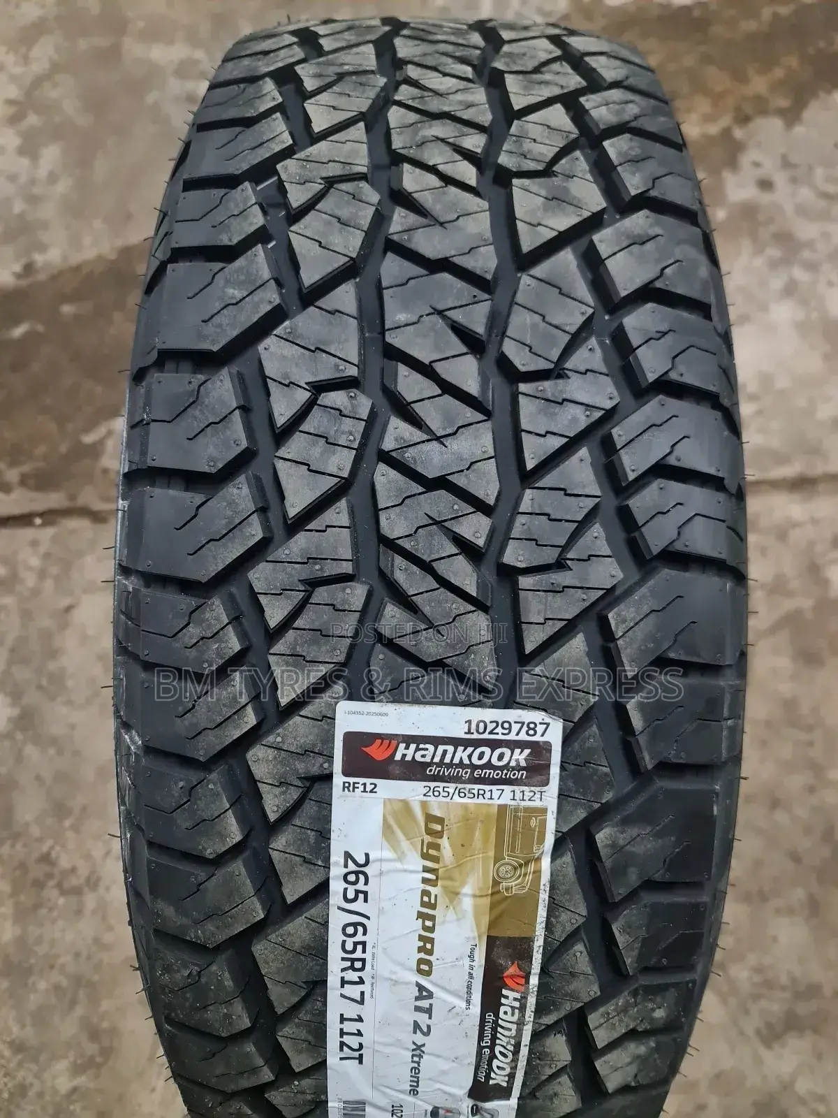 265 /65 R17 Hankook Tyres (All Terrrain)