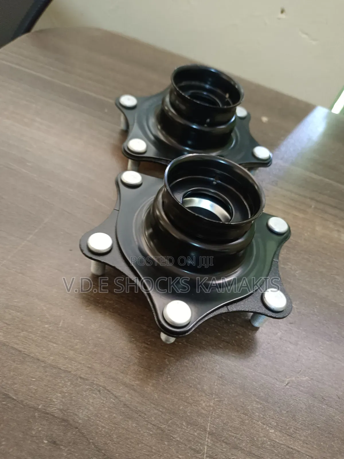Honda CRV Re4 Front Shock Mounting