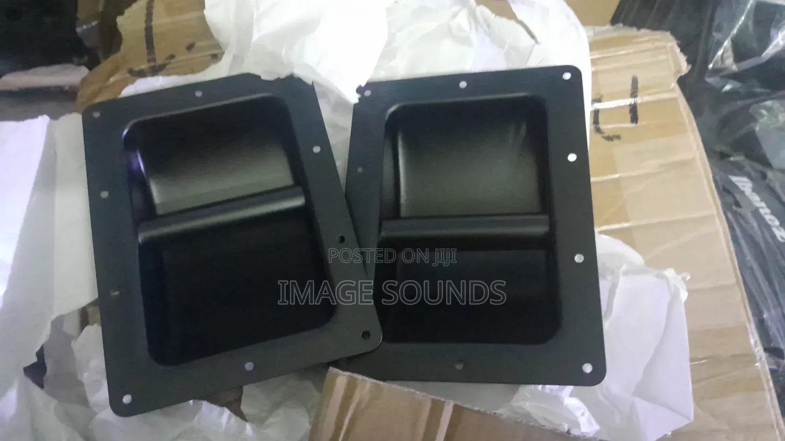 Recessed Speaker Cabinet Handles