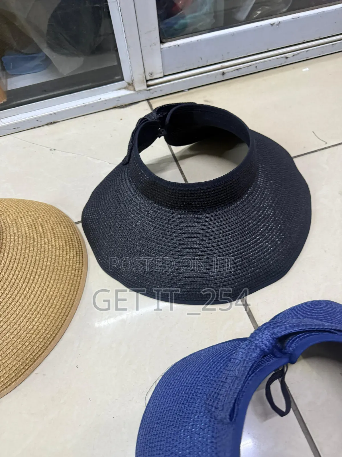 🧢 Stylish Wide-brim Sun Visor