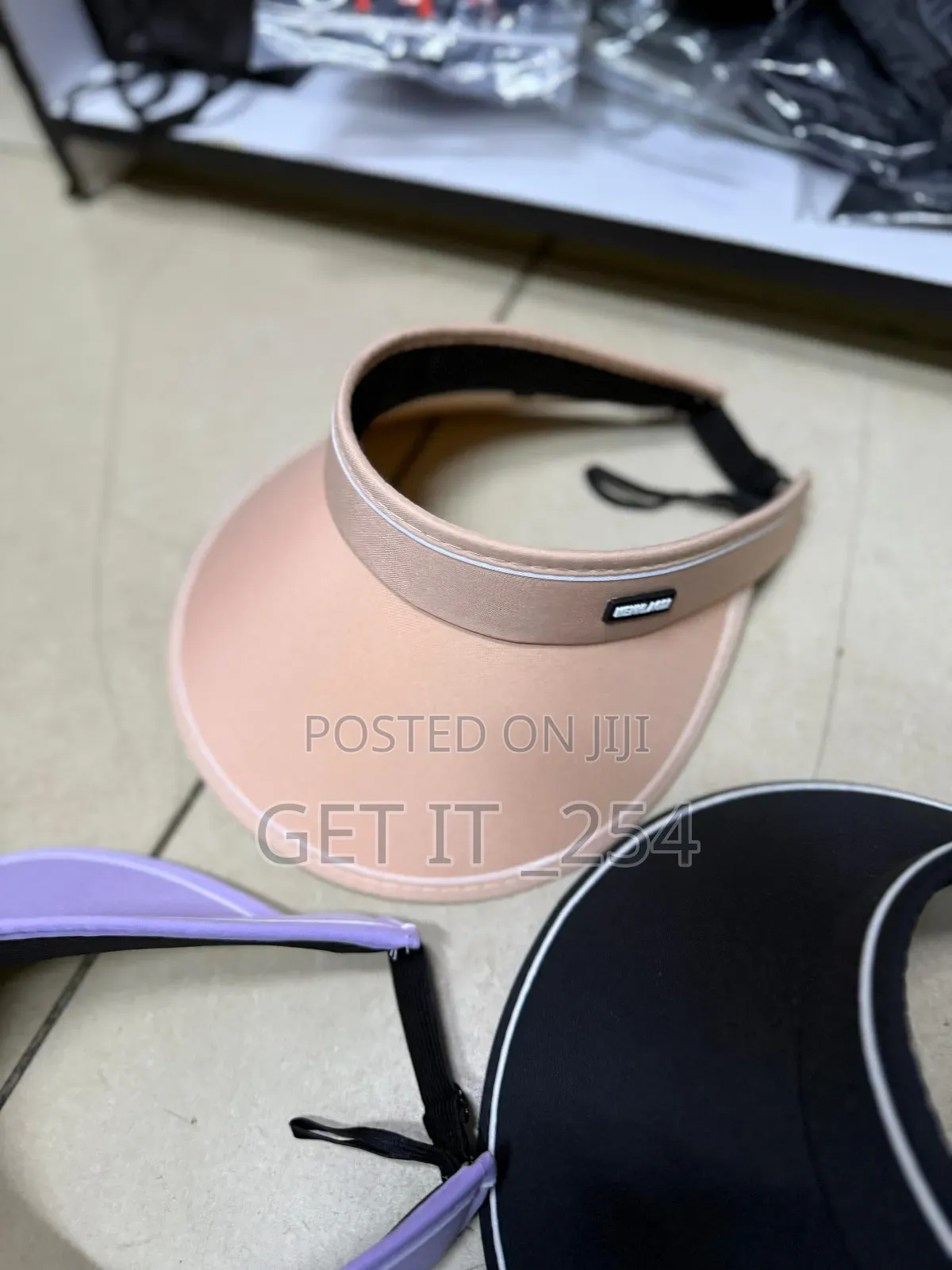 🧢 Stylish Wide-brim Sun Visor