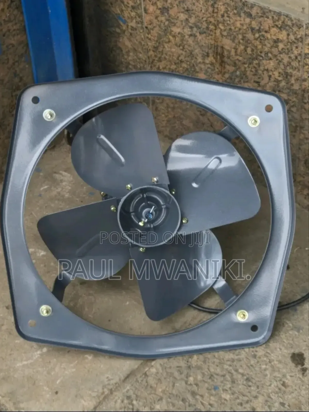 Wall-mounted Heavy Duty Extract Fans 24"