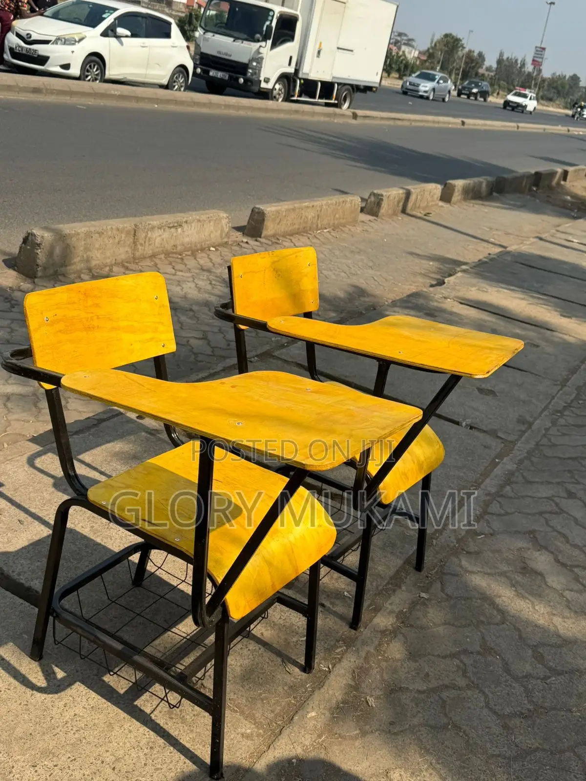 Lecturer Arm Chair College