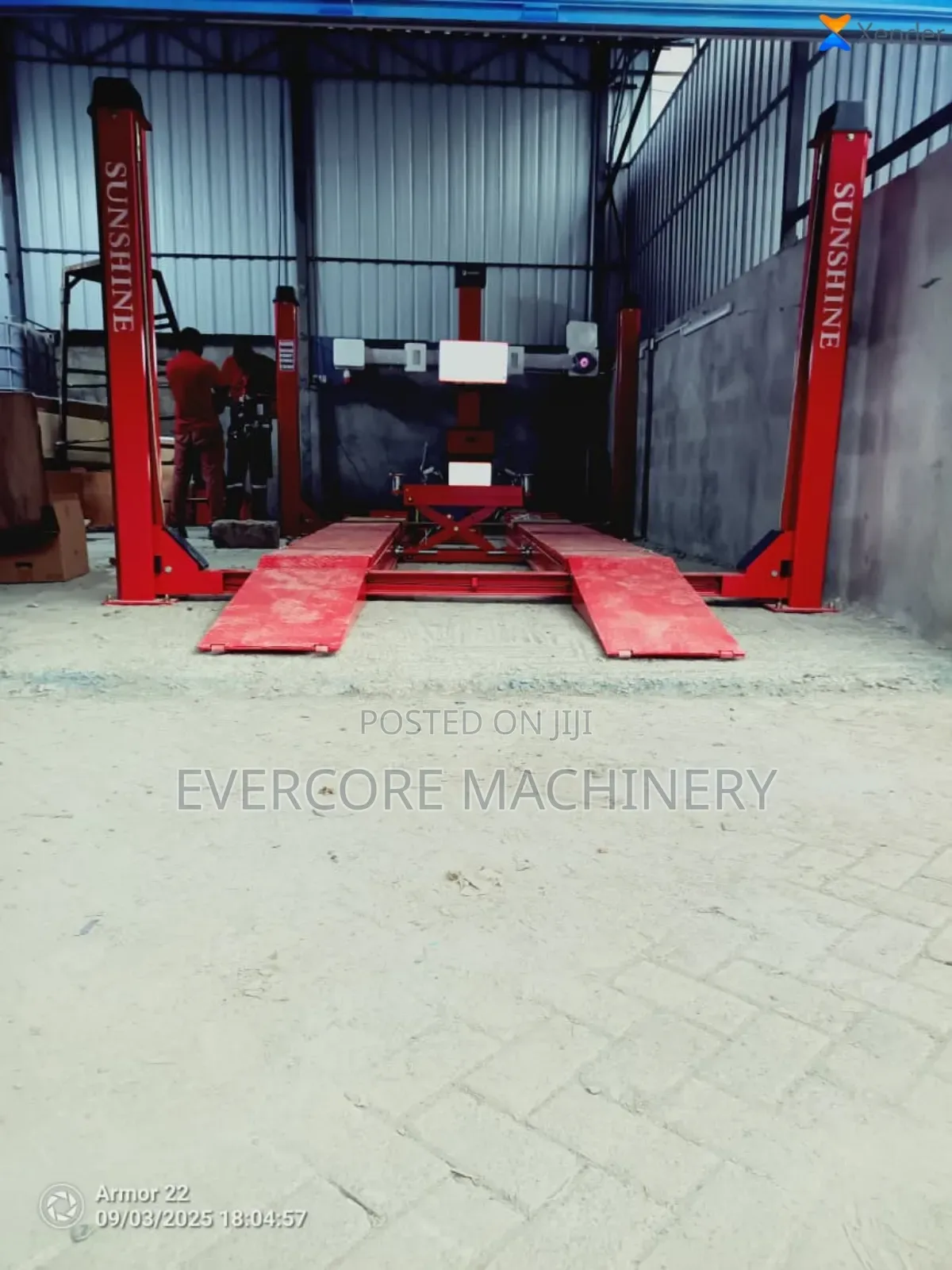 Commercial Wheel Alignment Machine With Four Post Carlift.