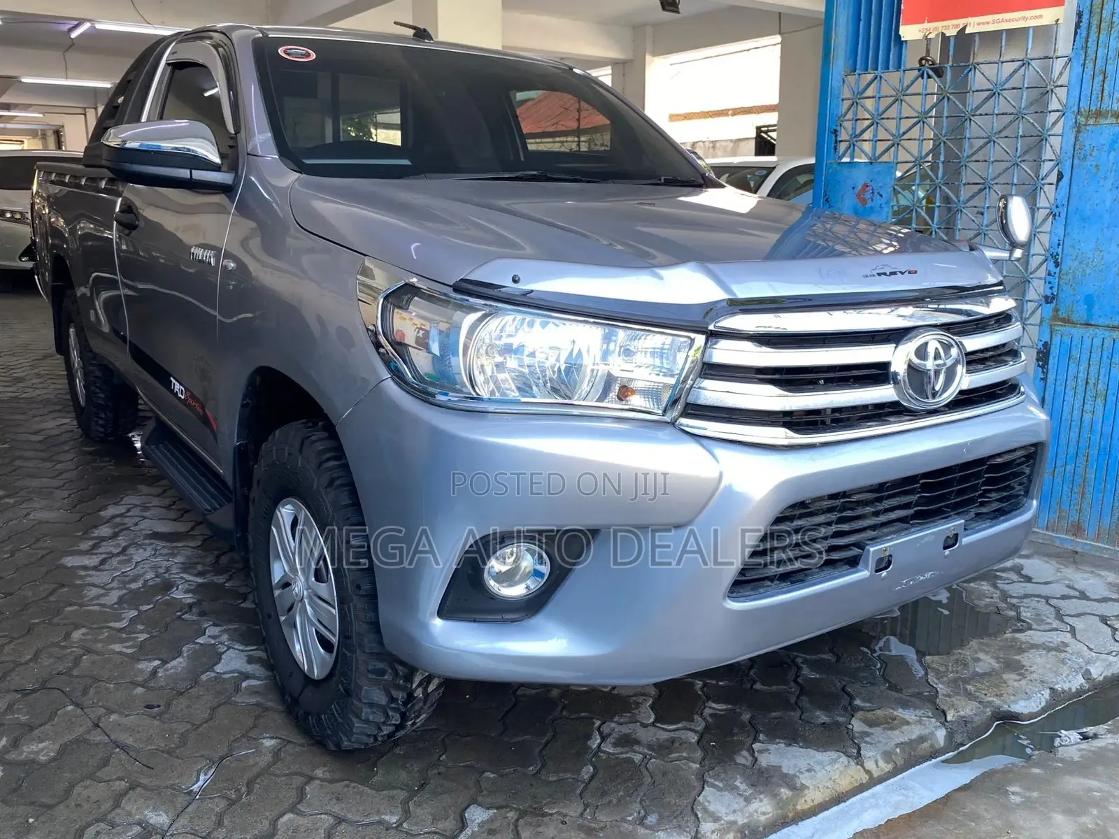 Toyota Hilux 2018 Silver