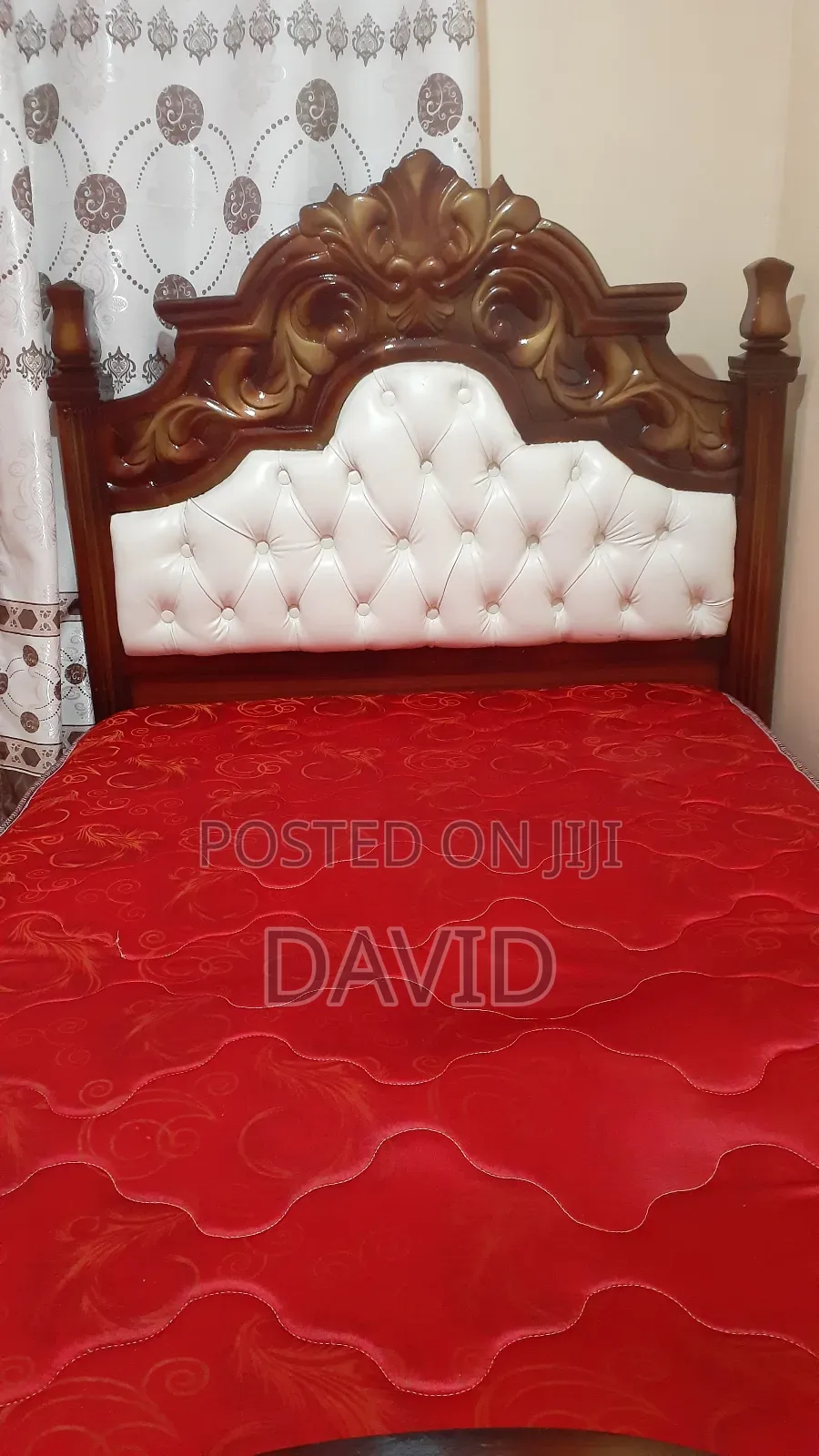 Queen's Beds