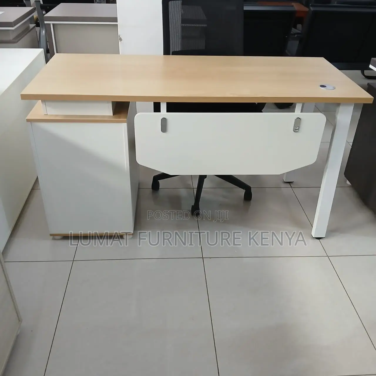 Advanced Work Desk