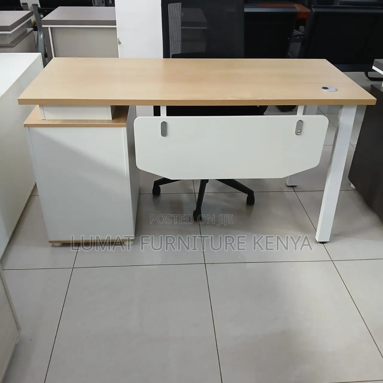 Advanced Work Desk