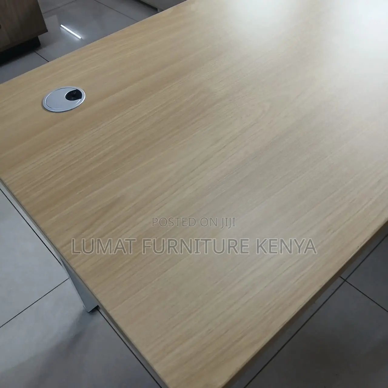 Advanced Work Desk
