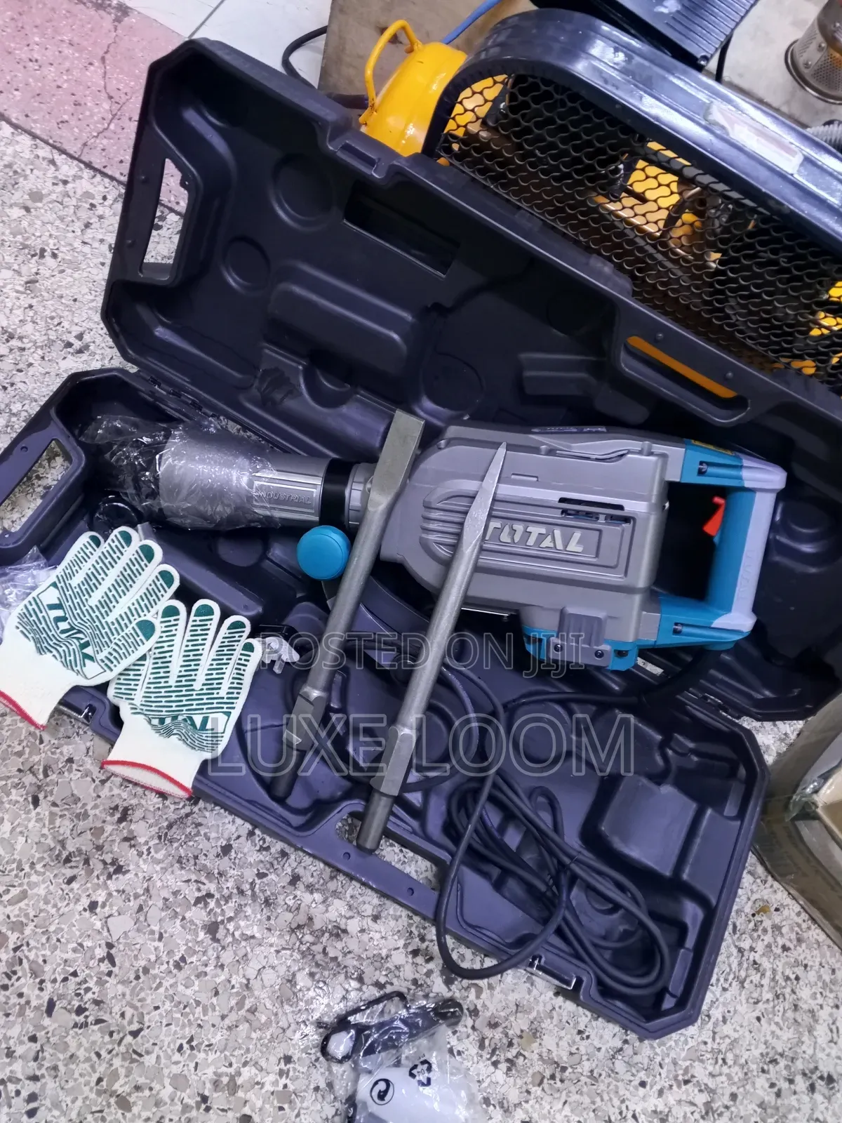 Total Demolition Hammer Drill 1700watts