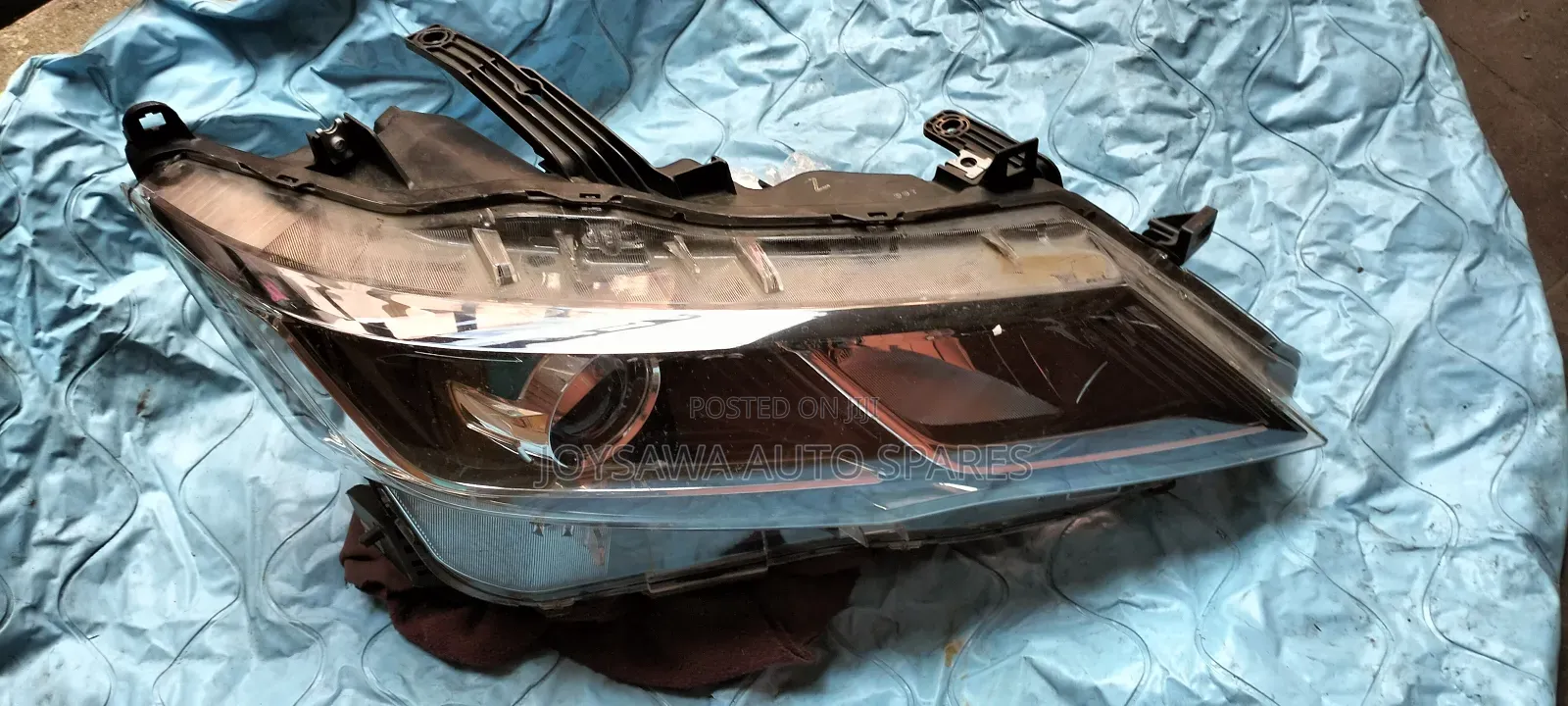 Nissan Serena 2018 Headlight