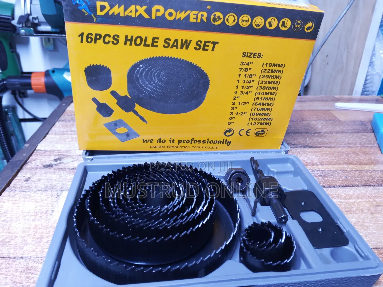 16 Pieces Hole Saw Kit