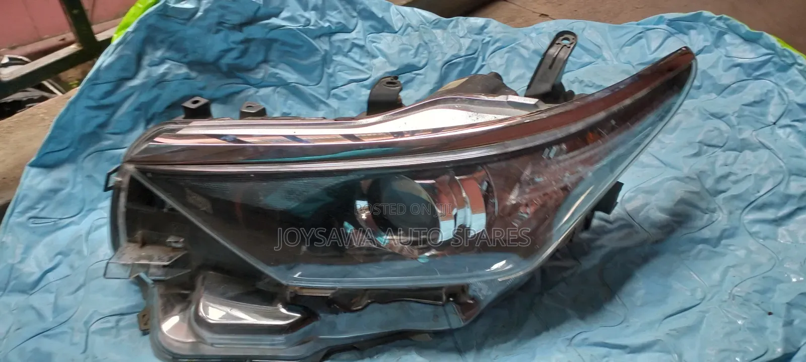 Toyota Auris 2015 Non Xenon Headlight