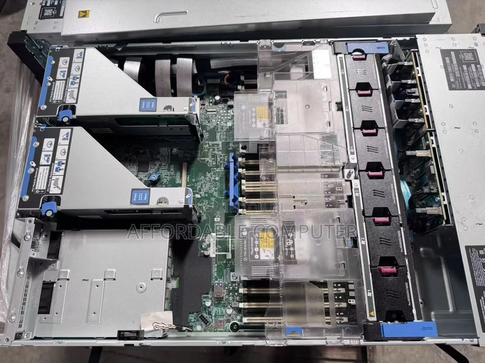 Server HP ProLiant DL380 Gen10 32GB Intel Xeon HDD+SSD 3T