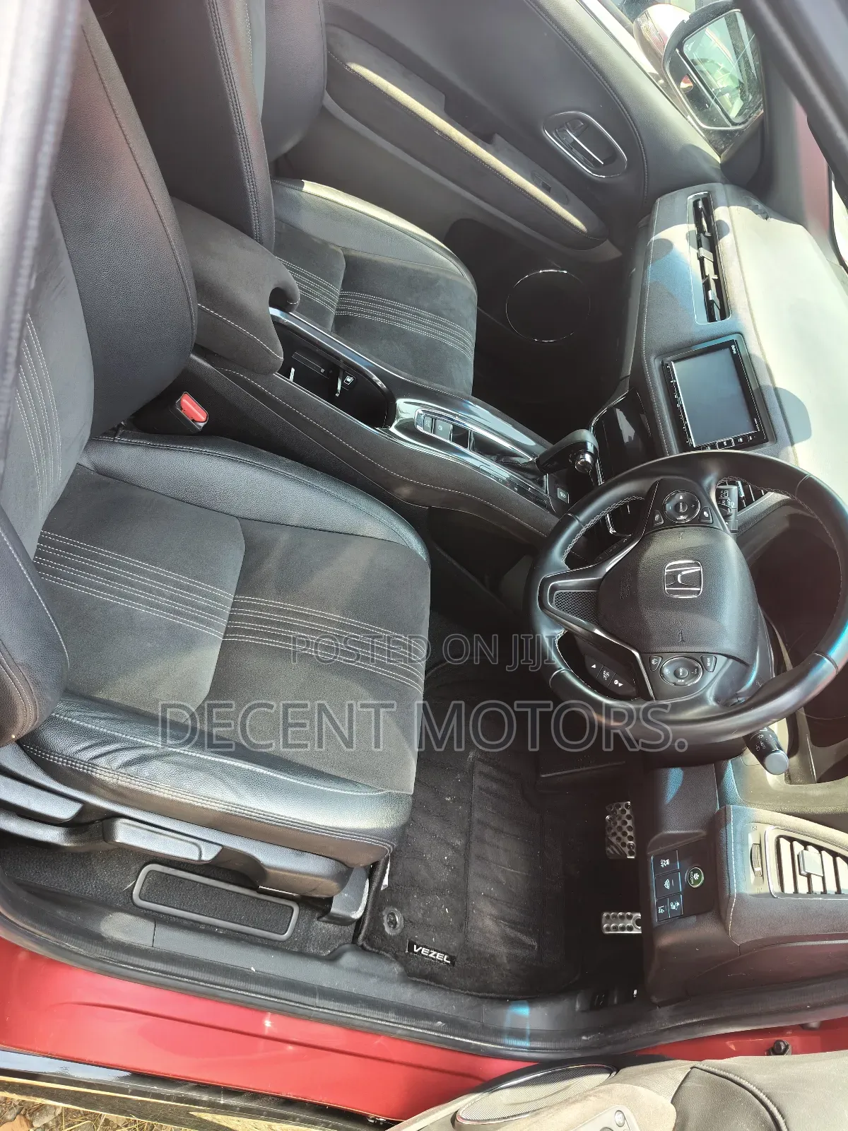 Honda Vezel 1.5 2WD 172 hp 2019 Red