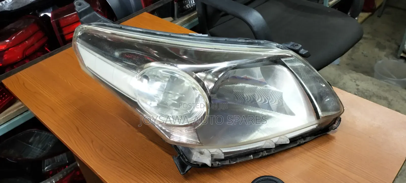 Toyota Ist 2008 Xenon Headlight