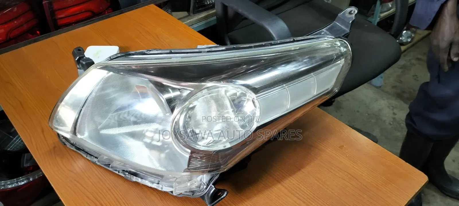 Ist 2008 Xenon Headlight