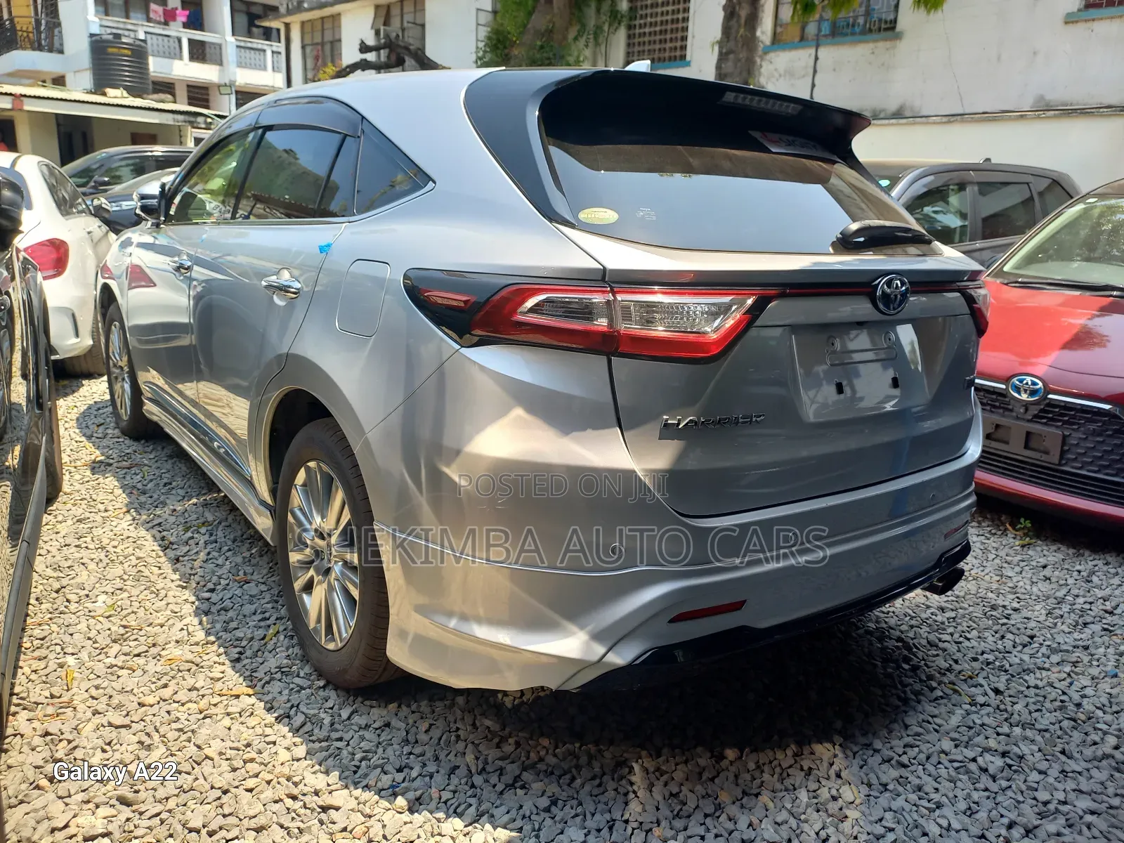 Toyota Harrier 2.5 Hybrid 4WD 2019 Silver