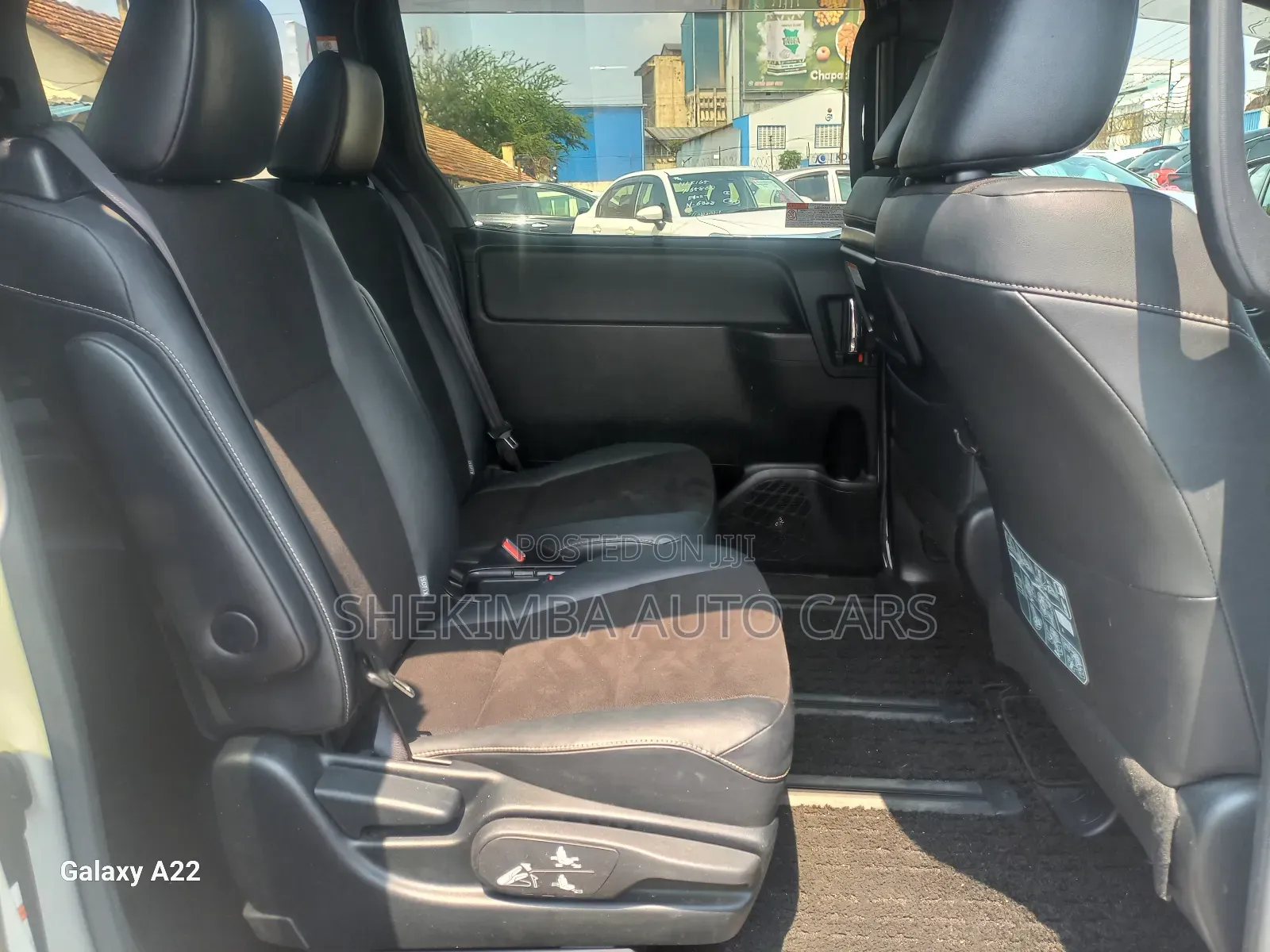 Toyota Noah 2019 White