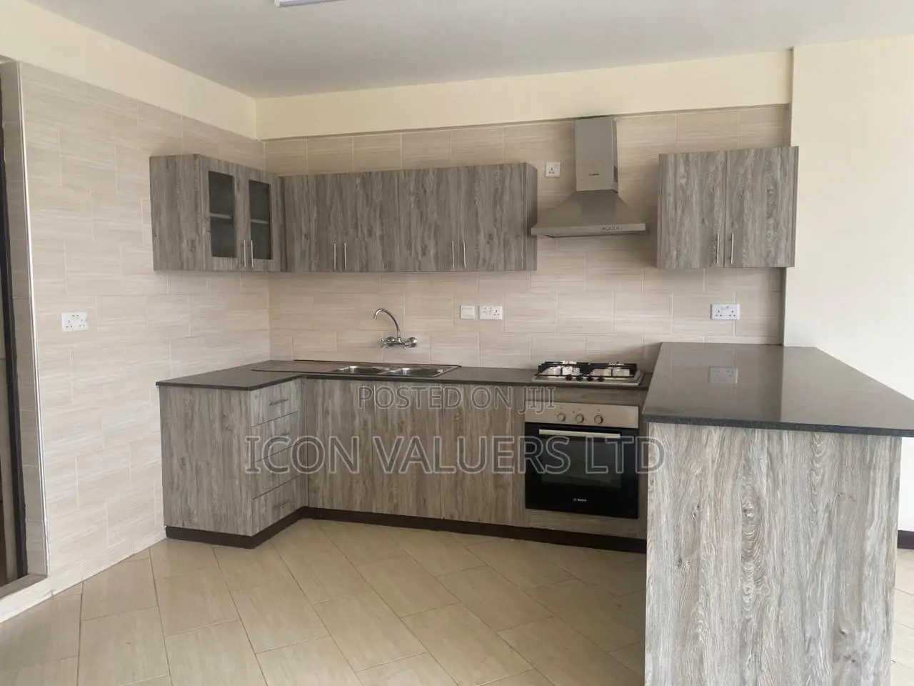 3bdrm Apartment in Waiyaki Way, Loresho for sale